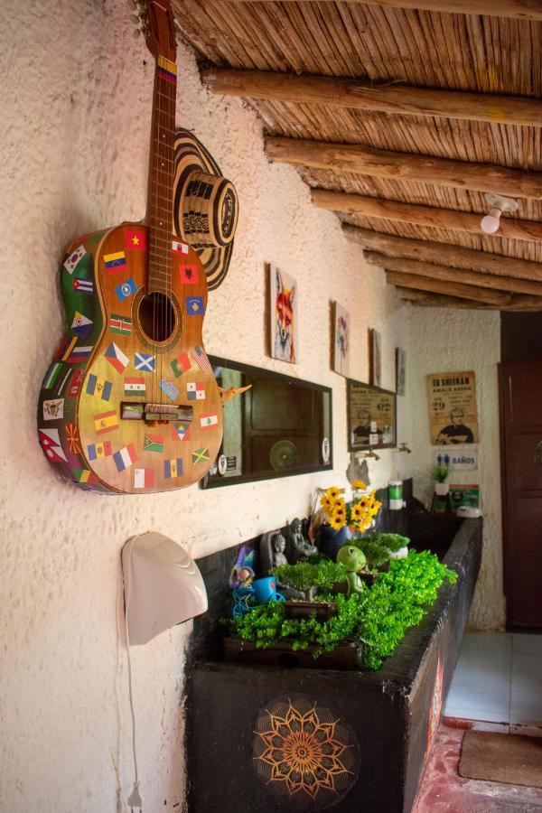 Club Aviva Guatavita - Hostel - Restaurante, Disco & Bar Eksteriør bilde